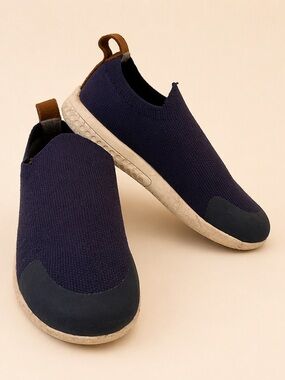 3/$30 - Heyfolks c10 Kids ‘Voyageur’ Slip-On Knit Sneakers in Indigo (dark blue)